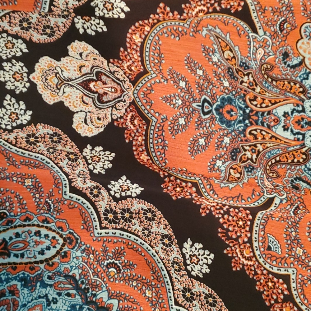 Patterned Dress - Picture 4 of 5